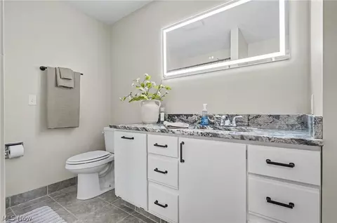 Bath - 1260 Boardman Canfield Rd #6, Boardman, OH 44512 photo 2 of 3