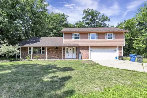 9300 Lindbergh Blvd, Olmsted Falls, OH 44138