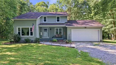 37933 Longs Crossing Rd, Leetonia, OH 44431
