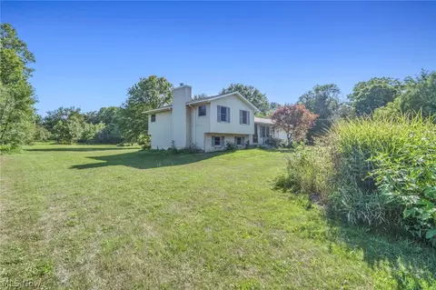 2642 Blake Rd, Wadsworth, OH 44281 photo 4