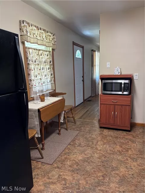 3006 Latimer Ave, Ashtabula, OH 44004 photo 4