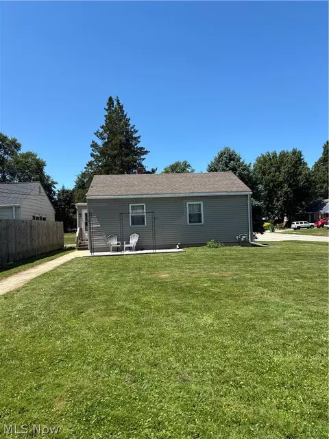 3006 Latimer Ave, Ashtabula, OH 44004 photo 3