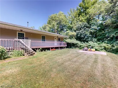 Exterior - 1083 Dock Rd, Madison, OH 44057 photo 3 of 4