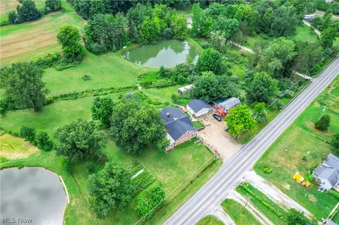 7104 Chatham Rd, Medina, OH 44256