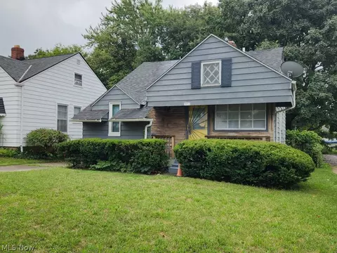 15712 Westview Ave, Cleveland, OH 44128
