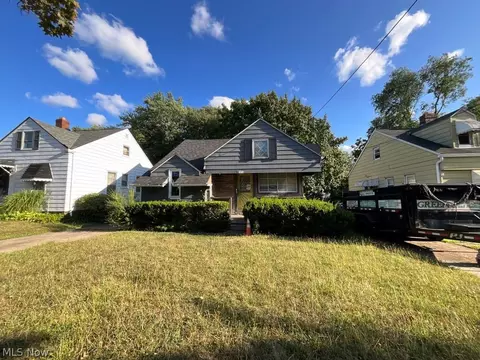 15712 Westview Ave, Cleveland, OH 44128