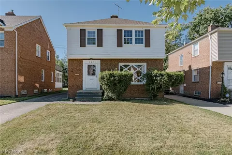 3826 Grosvenor Rd, South Euclid, OH 44118