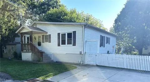 1485 3rd St, Lakemore, OH 44250