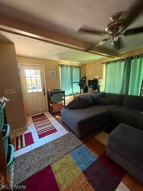 Entry Way - 178 Argyle Ave, Boardman, OH 44512 photo 2 of 2