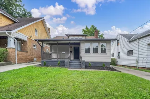 1982 Reyburn Rd, Cleveland, OH 44112