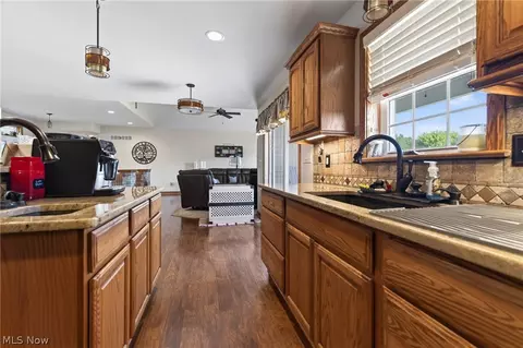 Kitchen - 4875 Tree Line Trl, New Middletown, OH 44442 photo 2 of 6
