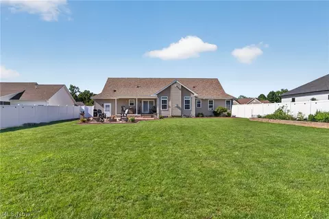 Exterior - 4875 Tree Line Trl, New Middletown, OH 44442 photo 7 of 9