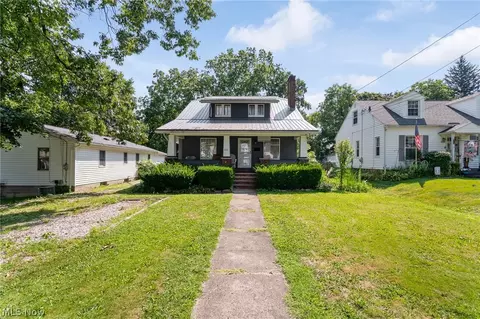 223 Hawk Ave, Akron, OH 44312