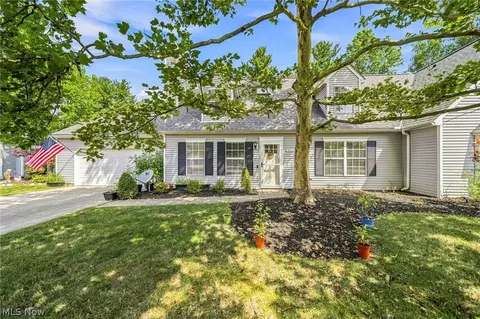 19644 Porters Ln, Strongsville, OH 44149