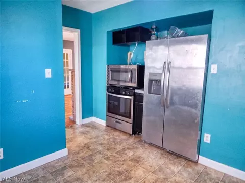 Kitchen - 7432 Outlook Ave, Brooklyn, OH 44144 photo 2 of 2