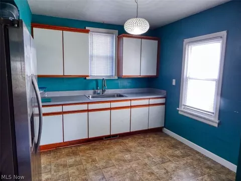 Kitchen - 7432 Outlook Ave, Brooklyn, OH 44144 photo 1 of 2