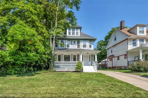 1659 Lee Rd, Cleveland, OH 44118