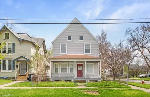 3225 W 38th St, Cleveland, OH 44109