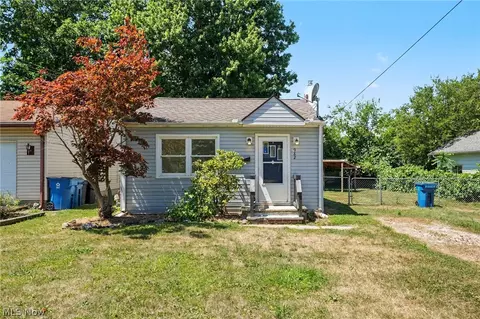 982 Shadowrow Ave, Willoughby, OH 44094