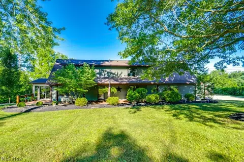 7922 Carter Rd, Northfield, OH 44067