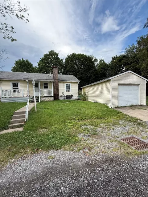 2410 Lisbon St, East Liverpool, OH 43920