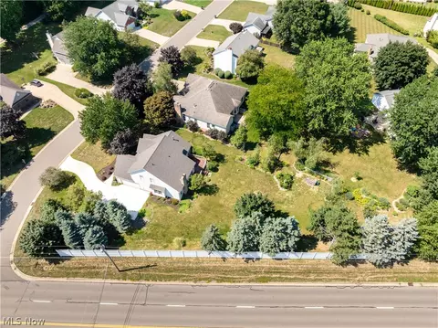 View/Area - 3472 Deer Trace Ave NW, Canton, OH 44708 photo 3 of 6