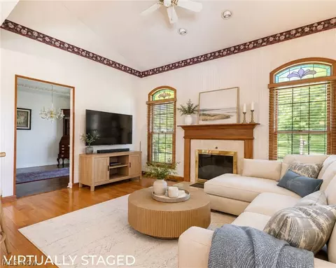 Living - 3472 Deer Trace Ave NW, Canton, OH 44708 photo 4 of 5
