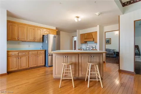 Kitchen - 3472 Deer Trace Ave NW, Canton, OH 44708 photo 2 of 2