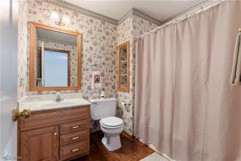 Bath - 3472 Deer Trace Ave NW, Canton, OH 44708 photo 5 of 5