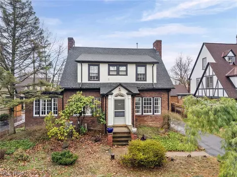 3172 Warrington Rd, Shaker Heights, OH 44120
