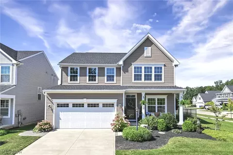 36288 Thornbury St, North Ridgeville, OH 44039