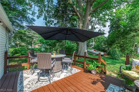 Exterior - 455 11th St, Elyria, OH 44035 photo 5 of 17