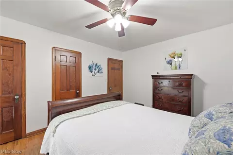 Bedroom - 455 11th St, Elyria, OH 44035 photo 2 of 4