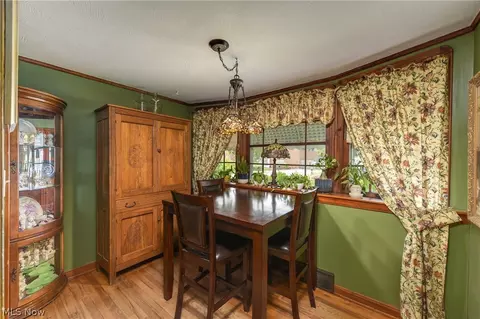 Dining - 455 11th St, Elyria, OH 44035 photo 2 of 2
