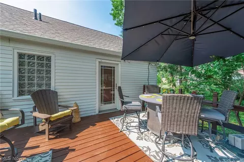 Exterior - 455 11th St, Elyria, OH 44035 photo 6 of 17