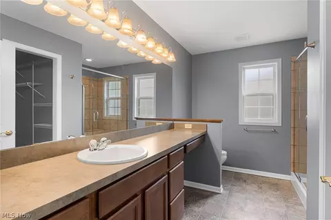 Bath - 213 Westminster Way, Elyria, OH 44035 photo 2 of 3