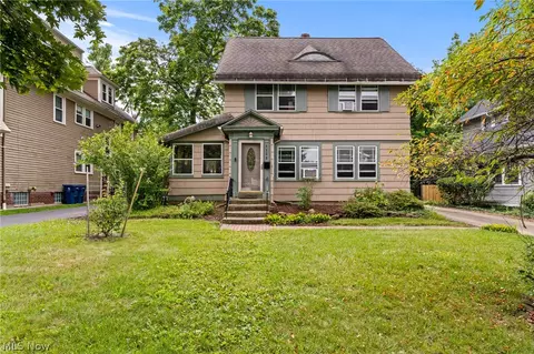 3322 E Fairfax Rd, Cleveland Heights, OH 44118