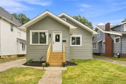3615 W 134th St, Cleveland, OH 44111