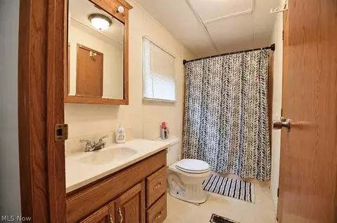 Bath - 8 Eddy Rd, Madison, OH 44057 photo 1 of 2