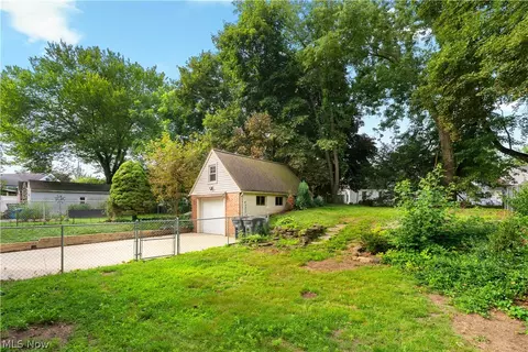 Exterior - 128 Woolf Ave, Akron, OH 44312 photo 3 of 3