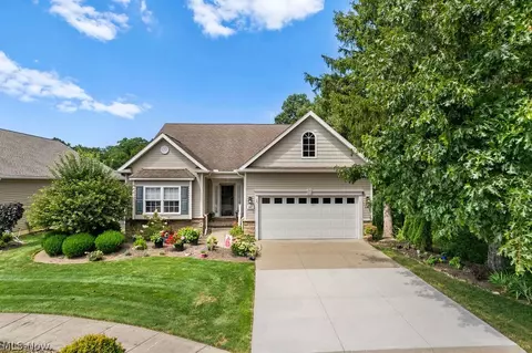 847 Heron Lakes Cir, Cuyahoga Falls, OH 44223
