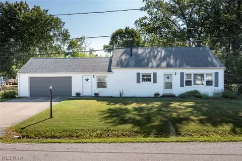 10191 Dupont Dr, Columbia Station, OH 44028