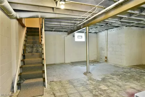 Other - 202 Elm St, Struthers, OH 44471 photo 7 of 8