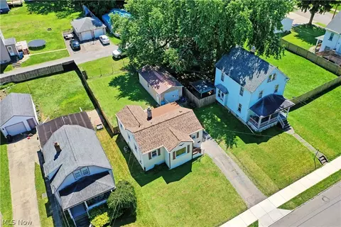 View/Area - 202 Elm St, Struthers, OH 44471 photo 4 of 4