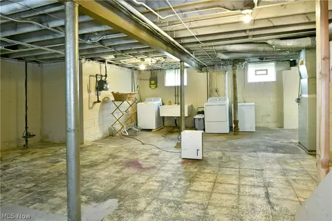 Other - 202 Elm St, Struthers, OH 44471 photo 6 of 8