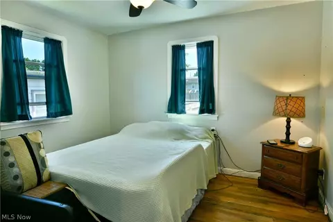 Bedroom - 202 Elm St, Struthers, OH 44471 photo 6 of 6