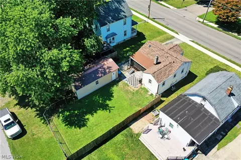 View/Area - 202 Elm St, Struthers, OH 44471 photo 2 of 4