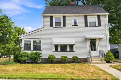 14521 Rainbow Ave, Cleveland, OH 44111