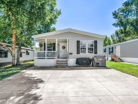 381 Westwoods, Amherst, OH 44001