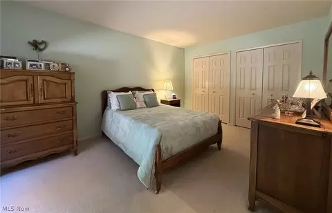 Bedroom - 438 Cedar Rd, Aurora, OH 44202 photo 5 of 6
